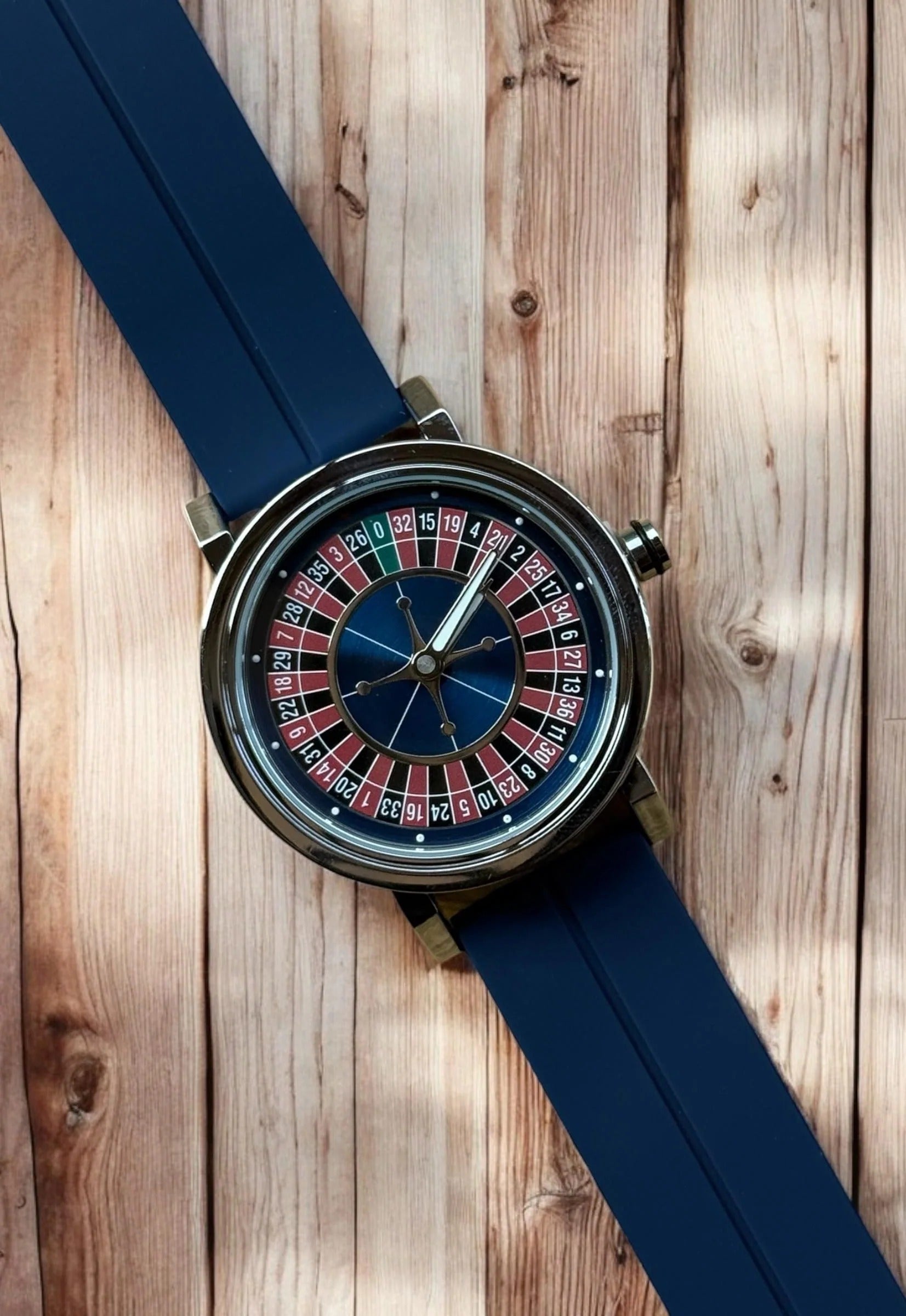 Rotatory Dial Watch with Silicon Straps & Magnetic Lock