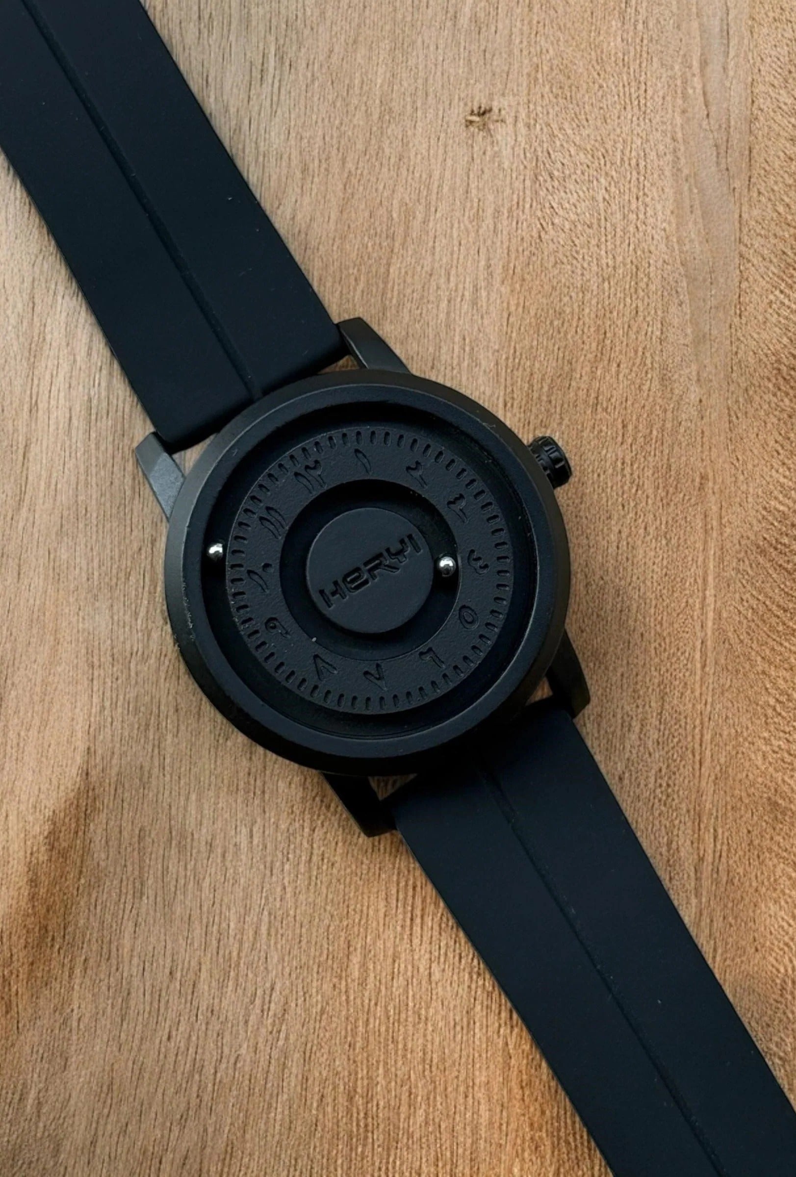 Revolutionary Bearing Watch – Silicon Straps & Pure Steel Case